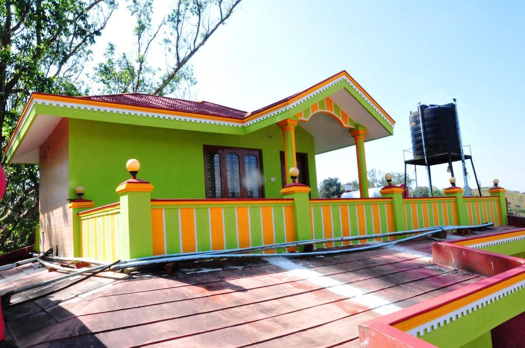 Akashadeepa Homestay Madikeri Bagian luar foto